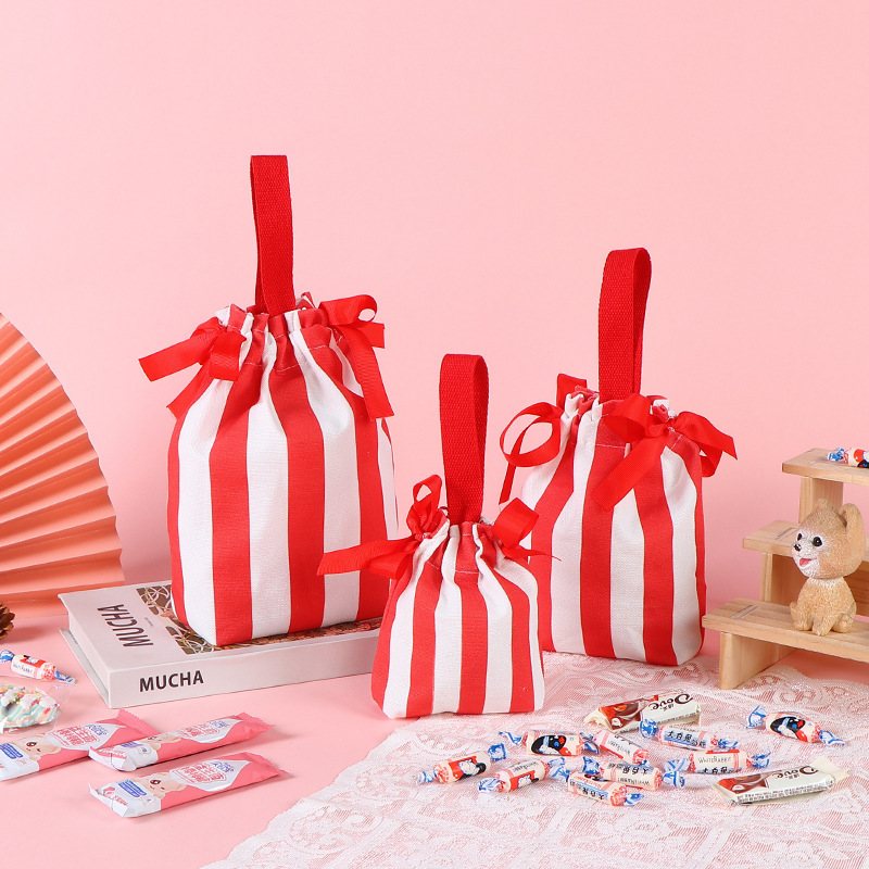 Petit sac cadeau rouge