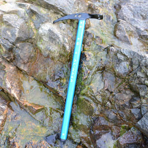 Piolet Al-Nasr en alliage d'aluminium 60 cm pour l'alpinisme et l'escalade - Product Image 4