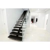 Escalier peu encombrant à marches ouvertes, escalier solide avec fixation murale