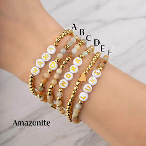 Pulsera Personalizada con Iniciales y Nombre en Piedras Preciosas, Joyería Elástica con la Palabra Mamá, Regalo de Amistad para Novia - Product Image 2