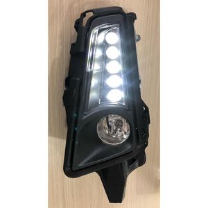 Đèn Xe LED DRL Sương Mù Ánh sáng trực tiếp từ nhà máy Hiace Bộ dụng cụ cơ thể cho Hiace 2019-2022 - Product Image 2