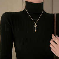 Collar de Acero Inoxidable de Moda que No Destiñe - Serie de 26 Letras del Alfabeto