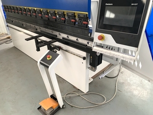 Presse plieuse hydraulique CNC 8 axes <span class=keywords><strong>DELEM</strong></span> <span class=keywords><strong>DA58T</strong></span> de l'usine Nantong Vasia - Product Image 3