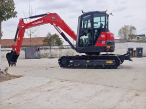 Mini-excavatrice Yanmar 80 d'occasion durable, 8 tonnes, sur chenilles, modèle 2023, godet de 0,28 m, puissance de 46,7 kW avec moteur, pompe, roulements, fabriquée au Japon - Product Image 4