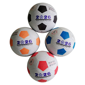 كرات قدم تدريبية مصنوعة من البلاستيك PVC بتصميم OEM، كرات قدم بلاستيكية مغلفة - Product Image 5