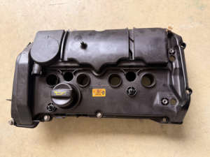 11127588412 11127588418 13537585426 11127588417 11122353337 11122334336 Kullanılmış Orijinal Hakiki BMW <span class=keywords><strong>3</strong></span> Serisi F30 Valf Kapağı - Product Image 2