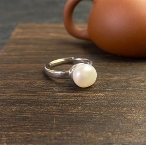 Bagues en perles de style classique pour femmes, de haute qualité, à prix avantageux, bijoux élégants pour un usage quotidien, fabriqués en Chine - Product Image 1