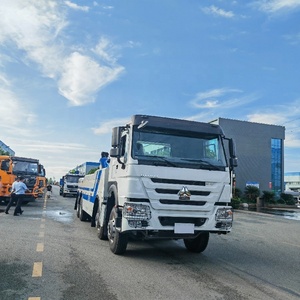 Camion de <span class=keywords><strong>remorquage</strong></span> <span class=keywords><strong>et</strong></span> de dépannage intégré HOWO 12 roues 8x4, capacité de <span class=keywords><strong>remorquage</strong></span> élevée de 25 tonnes - Product Image 4