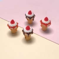 Breloques en résine 3D en forme de crème glacée à la confiture de fraises simulée, miniatures alimentaires, cabochons en résine, breloques mignonnes pour bijoux, slime, maison de poupée