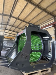 Godet rotatif Allu Style de 0,4 m³ de capacité pour excavatrice de 11 à 18 tonnes - Product Image 2