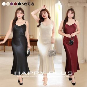 เดรสสายเดี่ยวทรงปลายหางปลา คอวี ผ้าซาตินอะซิเตทเนื้อมุก รุ่น Runqi  เอวเข้ารูป สีพื้น เหมาะสำหรับงานกลางคืน - Product Image 4