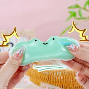 NOUVEAU Jouet anti-stress Kawaii Tête de grenouille transparente, texture gelée souple et rebondissante, silencieux, pour adolescents et adultes, thérapie de poche - Product Image 2