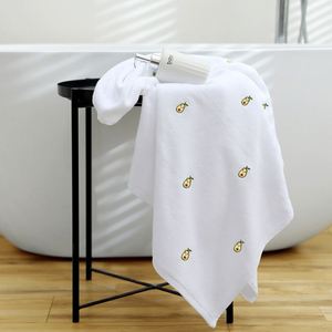 Serviette de bain en coton 100% pur, motif brodé de haute qualité, douce, confortable, très absorbante, serviette de plage - Product Image 3