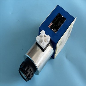 Válvula Solenoide Rexroth Z4WE10X250 1X CG24N9K4, Control Electrohidráulico Neumático, Fabricada en Alemania - Product Image 3