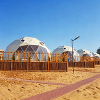 Tente dôme géodésique isolée pour l'extérieur, ignifuge, anti-UV, avec doublure thermique pour le camping, le glamping et les centres de villégiature de luxe