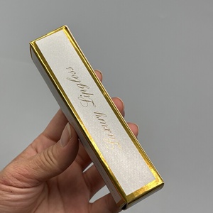 Scatole Personalizzate Bianche e Oro per Rossetti, Confezioni Cosmetiche di Lusso con Chiusura a Coperchio per Rossetti - Product Image 1