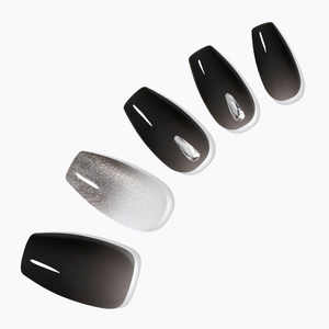 Dashing Diva Coffin Blackout Nails Blackout Efecto Esmalte de uñas en color negro - Product Image 1