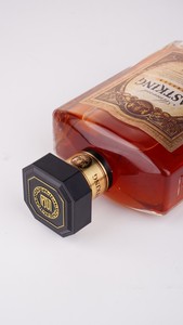 Bottiglie di Liquore <span class=keywords><strong>alle</strong></span> <span class=keywords><strong>Mandorle</strong></span> 700ML 28% ABV Marca FASTKING B2B Personalizzato ODM all'Ingrosso MOQ50 Cina Supermercato Bar Caffè - Product Image 4