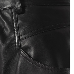 Pantalones de cuero de tiro alto para mujer - Product Image 4