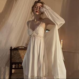 Set Pigiama Estivo <span class=keywords><strong>da</strong></span> Donna in Seta 100% a Due Pezzi con Scollo a V e Maniche Lunghe, Asciugatura Rapida, Traspirante, Logo Frontale, Stile Estivo - Product Image 5