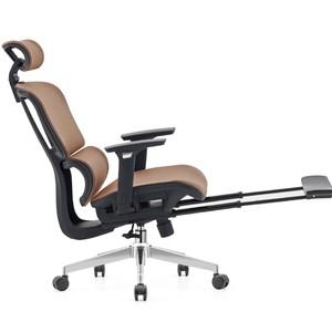 Silla Ergonómica Ejecutiva Moderna Negra con Respaldo Alto de Malla 3D Ajustable, Base Cromada y Reposapiés para Oficina en Casa - Product Image 5