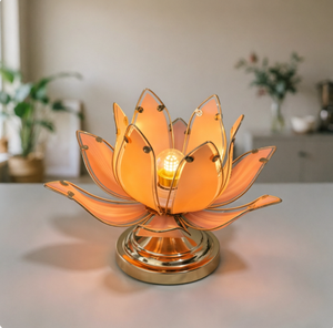 Lampe de table LED Lotus rose 25 cm en verre et métal faite à la main, lampe de bureau florale, éclairage d'ambiance pour chambre, décoration de bureau à domicile - Grande Vente - Product Image 5