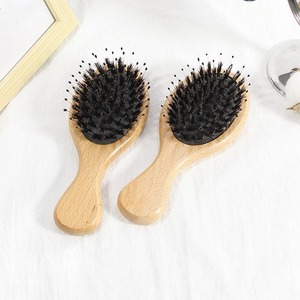 Petite <span class=keywords><strong>brosse</strong></span> à cheveux <span class=keywords><strong>en</strong></span> poils <span class=keywords><strong>de</strong></span> <span class=keywords><strong>sanglier</strong></span> compacte et portable avec logo personnalisé peigne à cheveux <span class=keywords><strong>de</strong></span> voyage <span class=keywords><strong>en</strong></span> bois pour filles enfants femmes <span class=keywords><strong>meilleur</strong></span> cadeau - Product Image 4
