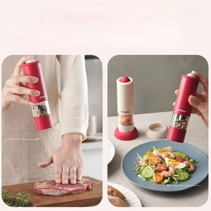 Wholesale Stainless Steel <b>Pepper</b> Mill Adjustable Portable Kitchen Tool for Freshly <b>Ground</b> Seasoning Sea Salt Black - Product Image 3