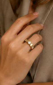 Bague en argent sterling 925 plaqué or avec grappe florale et zircon cubique, bague géométrique moderne de luxe pour femmes, faite à la main - Product Image 4