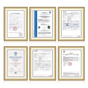 Grucce per Abiti per Bambini Bestseller, Appendiabiti Piatto con Finitura Opaca Naturale e Clip Nichelate Perlato - Product Image 3