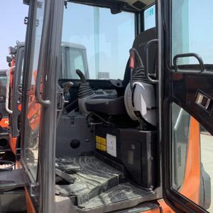 Excavatrice d'occasion en bon état HITACHI ZX55USR, mini-excavatrice hydraulique sur chenilles, ZX60 ZX70 ZX75, mini-pelle d'occasion à vendre à bas prix - Product Image 4