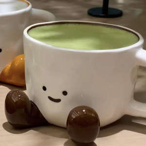 Taza de Café de Cerámica Moderna Kawaii de Alta Calidad, Diseño Novedoso de Porcelana de 400 ml con Calcomanía de Pies Pintados a Mano, Taza Térmica - Product Image 6