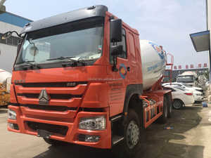 Sinotruk HOWO 6*4 Camión volquete pesado diésel <span class=keywords><strong>Ausa</strong></span> Make Weichai Engine Nueva condición Dirección izquierda Cámara trasera Producto Camiones de cemento - Product Image 3