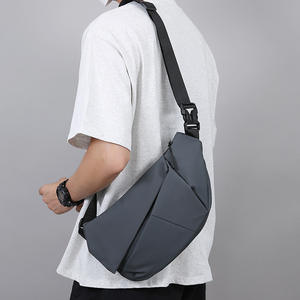 Bolso de Pecho Simple para Hombre, Gran Capacidad, Revestimiento de PU, Resistente al Desgaste, para Uso Diario, Color Gris Negro Sólido, Verano 2025 - Product Image 2