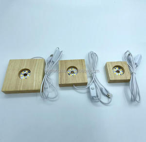 Base de Madera Cuadrada con Luz LED, Base de Luz LED de Madera Natural con USB para Luz Nocturna, Soporte de Resina de Cristal - Product Image 3