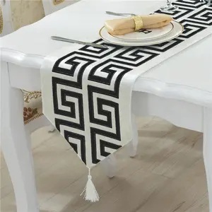 Hochzeit Wohnzimmer TV-Schrank Samt Home Tisch läufer // New Chinese Simple Design Lace Classical Black Dekorative Tisch läufer