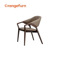 Ensemble de chambre d'hôtel en bois massif : lit double, tables de chevet, fauteuils, table basse – Mobilier contemporain pour appartements et villas