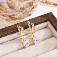 Joyería Cm de Latón al Por Mayor Pendientes de Aro Huggie con Circón Bañados en Oro de 14k para Mujer Diseño Clásico de Moda Más Vendido Oro Laminado