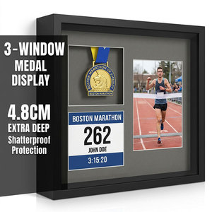 Vitrine de présentation de médailles sportives écologiques en gros, <span class=keywords><strong>cadre</strong></span> 3D Shadow Box avec passe-partout à 3 fenêtres pour médailles de marathon et dossards en MDF - Product Image 2