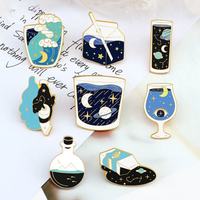 Großhandel Metall-Cartoon-Pins: Niedliche schillernde kosmische Sternenhimmel-Broschen, Souvenir-Emaille-Reagenzflaschen-, Weinglas- und Milchflaschen-Pins