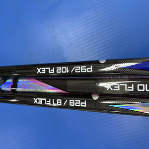 Gậy khúc côn cầu sợi carbon mới nhất Vận chuyển nhanh cho trò chơi & Đào Tạo | bán buôn có sẵn - Product Image 1