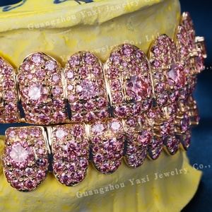 Kişiye Özel Kusursuz Büyük Taşlı Buzlu Diş Grillzleri S925 Gümüş 10K 14K 18K Som Altın Pembe Mozanit Elmas Üçüncü Parti - Product Image 3