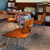 Table et chaises de café de style américain rétro, personnalisables, avec plateau en bois et structure en métal, pour usage commercial