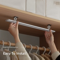 Bande LED ultra-fine à détecteur de mouvement pour armoire, avec installation magnétique, télécommande, intensité variable, 3 températures de couleur, pour armoire, cuisine, maison