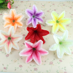 Testa di Fiore di Giglio in Seta Artificiale <span class=keywords><strong>per</strong></span> <span class=keywords><strong>Accessori</strong></span> <span class=keywords><strong>per</strong></span> Capelli Fai-da-Te e Decorazioni Matrimoniali - Product Image 1