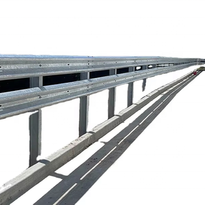 Barrera de Tráfico Galvanizada de Alta Calidad, Barandilla de Protección de Viga Corrugada para Caminos Rurales y Autopistas - Product Image 1