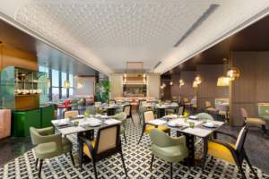 Mobilier de restaurant et de cuisine classique sur mesure en bois massif, durable, respectueux de l'environnement, avec revêtement en cuir PU pour les cafés et les centres commerciaux - Product Image 3