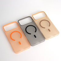 Coque de téléphone PC semi-transparente mate magnétique avec chargement sans fil antichoc style Ins givré pour 14-17 OEM ODM