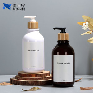 Flacons de shampoing et de gel douche Minnie 500 ml avec tête pompe pour produits de soin quotidiens - Product Image 1