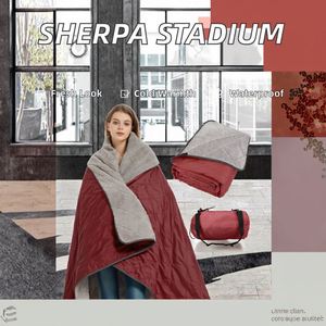 Manta de Estadio Sherpa Impermeable Extra Grande Sheelokhwui - Lujosa Manta de Tela Oxford para Clima Frío, Eventos Deportivos, Camping, Color Rubí Antiguo - Product Image 2